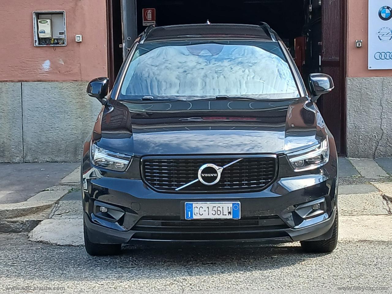 VOLVO XC40 D3 AWD Geartronic R-design