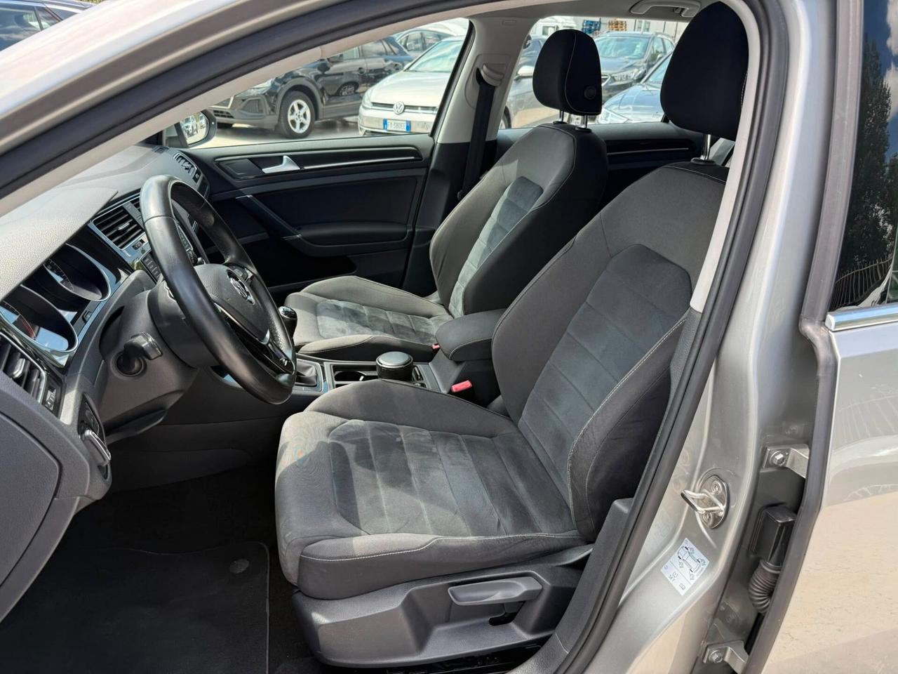 Volkswagen Golf Variant 1.6 TDI 105 CV Highline -UNICOP-