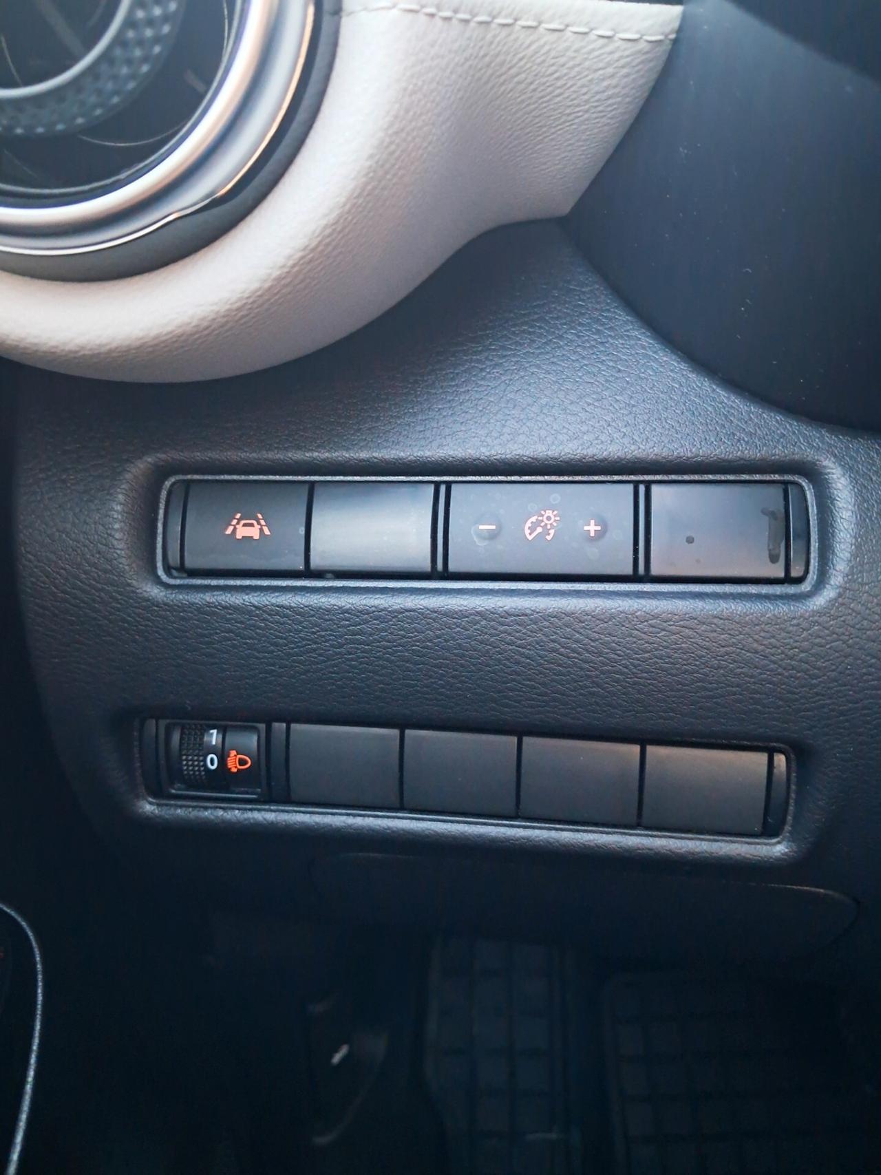 Nissan Juke 1.6 Hybrid Premiere Edition*PELLE*VIRTUAL*LED