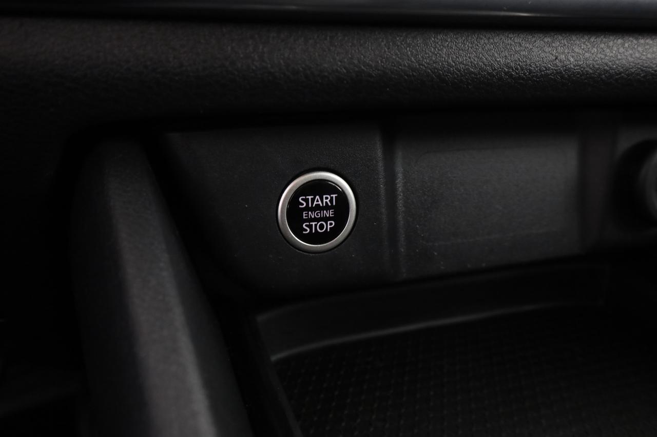 NISSAN Qashqai 3ª serie Qashqai MHEV 140 CV Visia