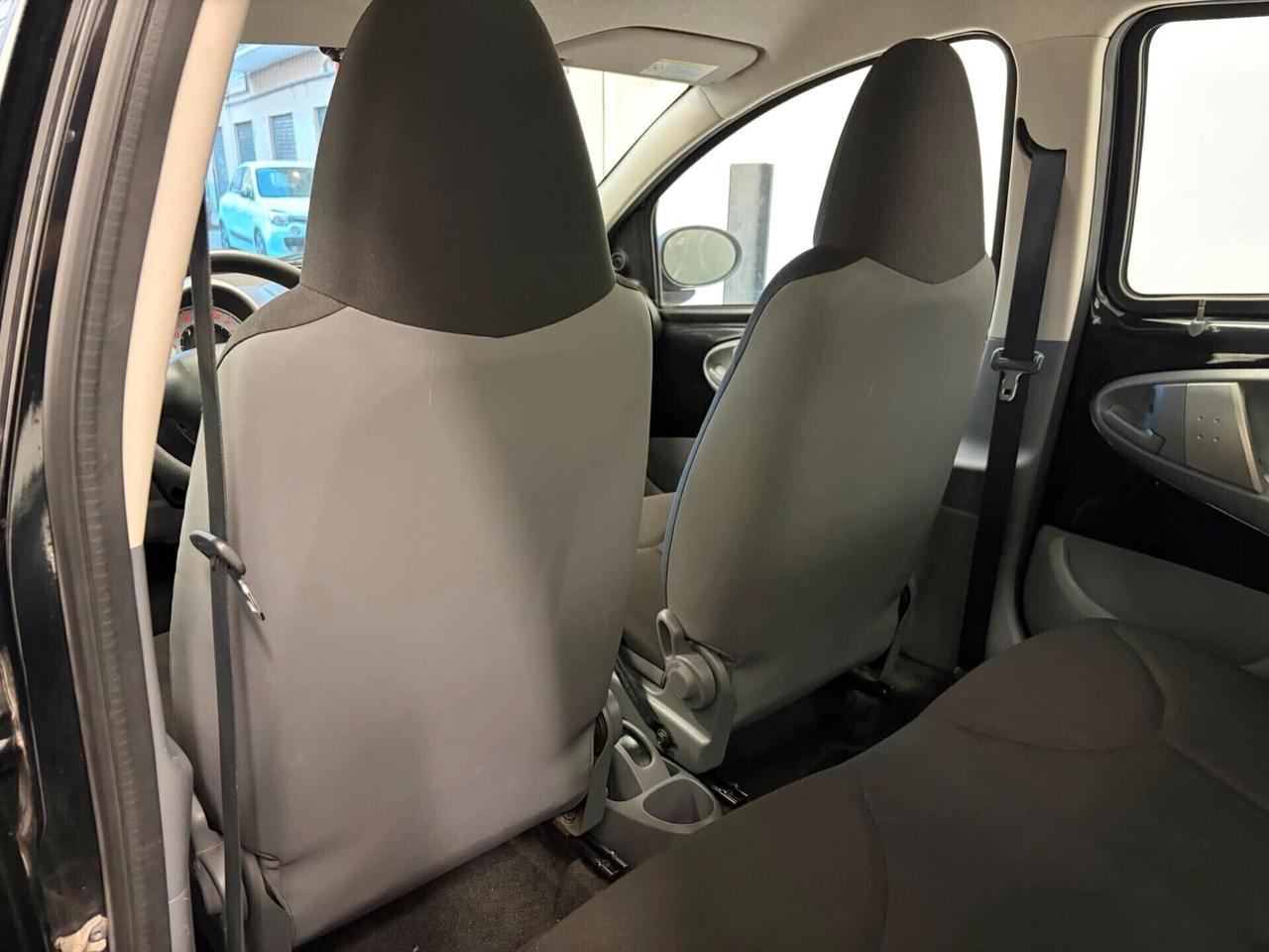 Toyota Aygo 1.0 68Cv 74.000KM 12 MESI DI GARANZIA