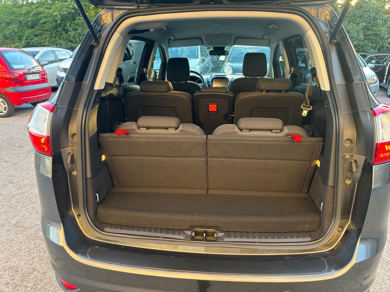 Ford C-Max7 1.5 TDCi 120CV 7 Posti Gancio Traino