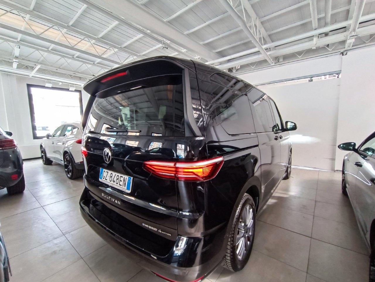 Volkswagen Multivan 1.5 phev Life 4motion 245cv dsg 7p.ti