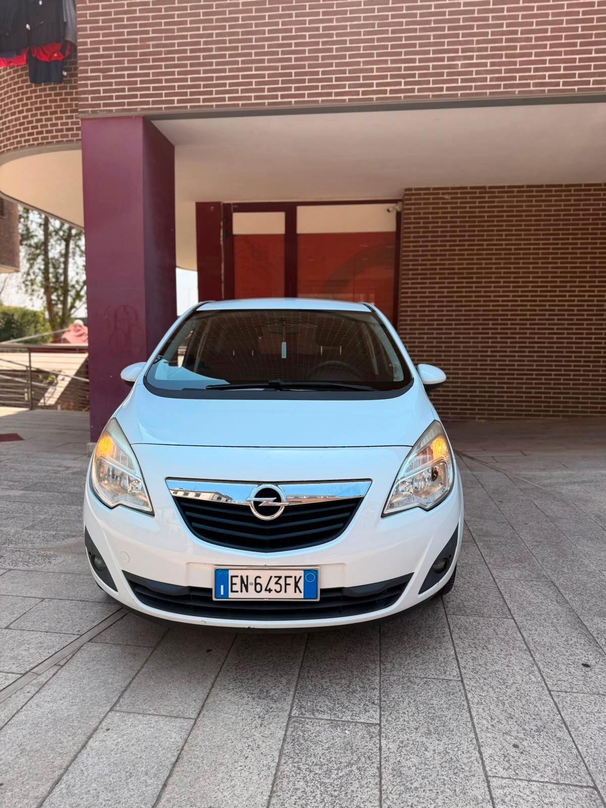 Opel Meriva 1.3 CDTI 95CV ecoFLEX Cosmo