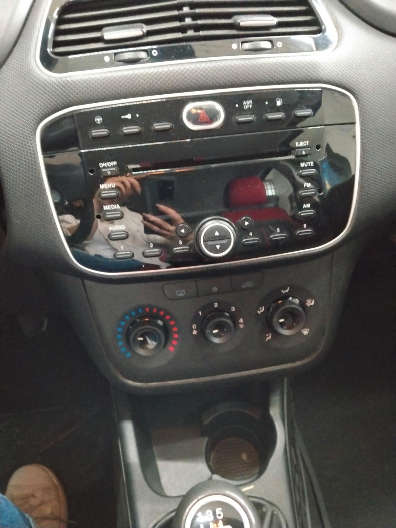 Fiat Punto 1.4 bnz/Metano 2013 CON GARANZIA