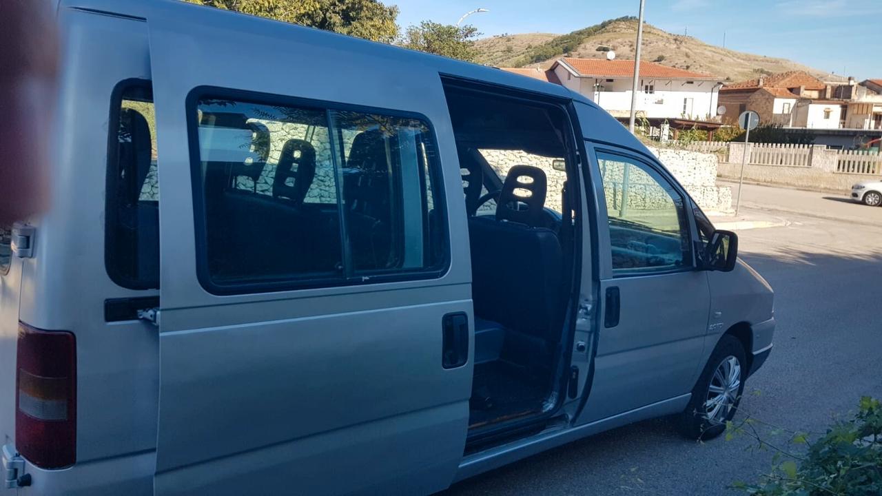 Citroen Jumpy 9 posti
