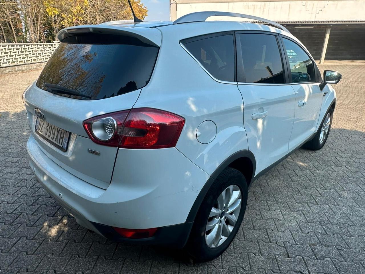 Ford Kuga 2.0 TDCi 136 CV 4WD Titanium DPF