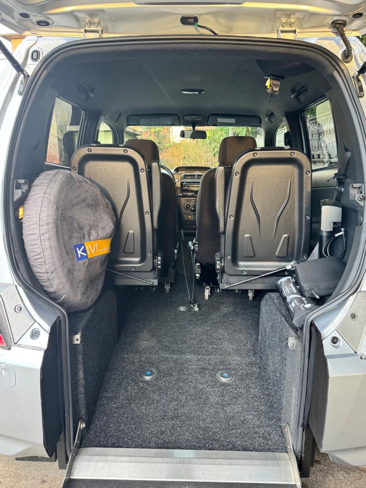 Daihatsu Materia trasporto e guida Disabili