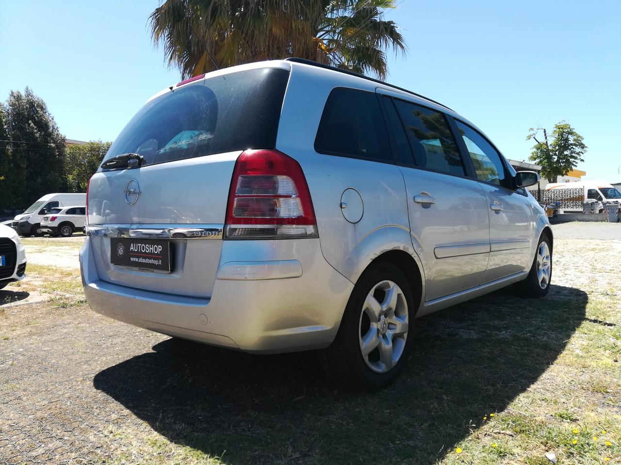 OPEL - Zafira - 1.9 CDTI 120CV Cosmo - UNIPRO - NEOPATENTATI
