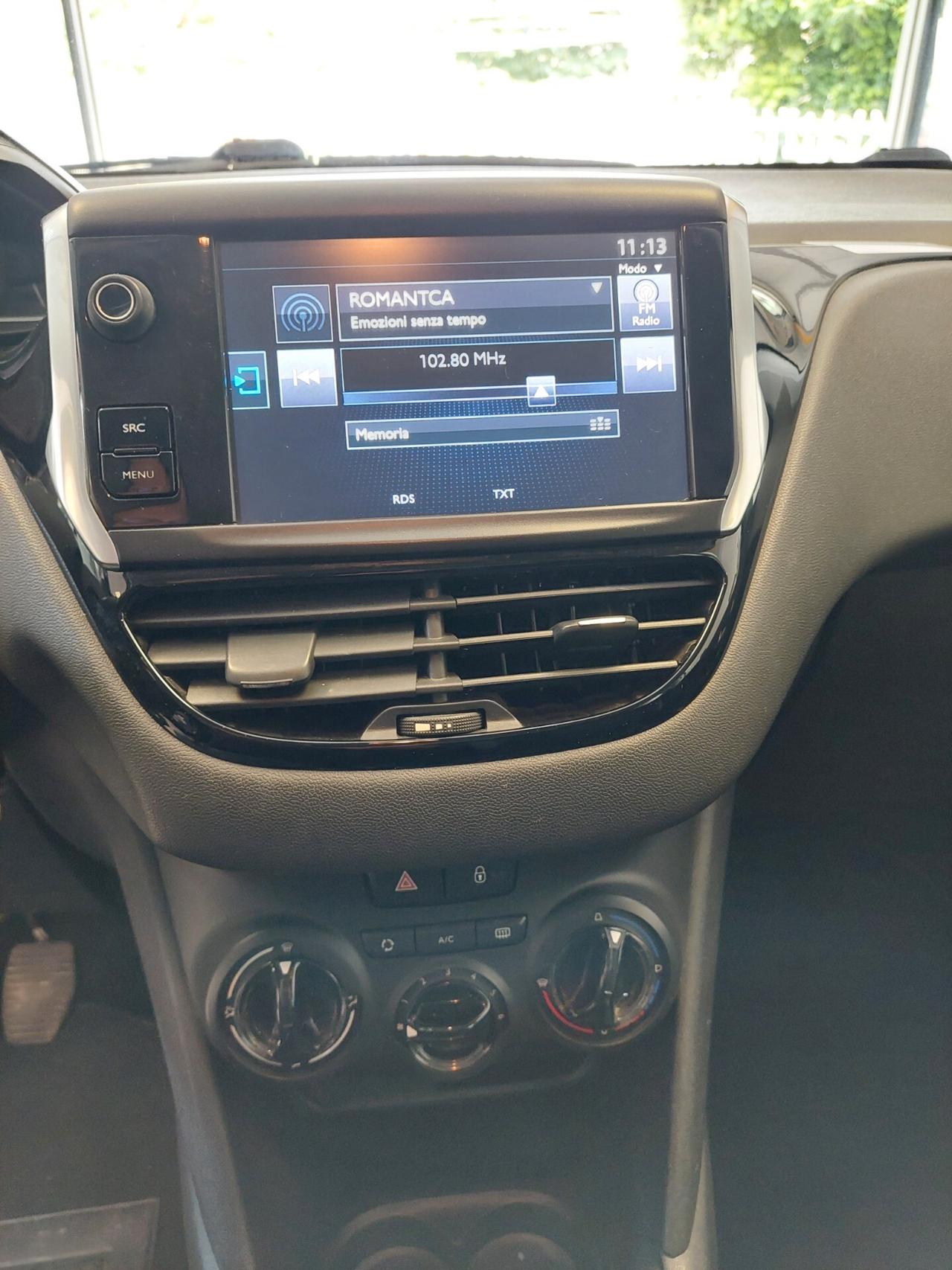 Peugeot 208 PureTech 82 5 porte Allure