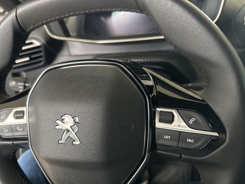 Peugeot 2008 PureTech 100 S&S Allure