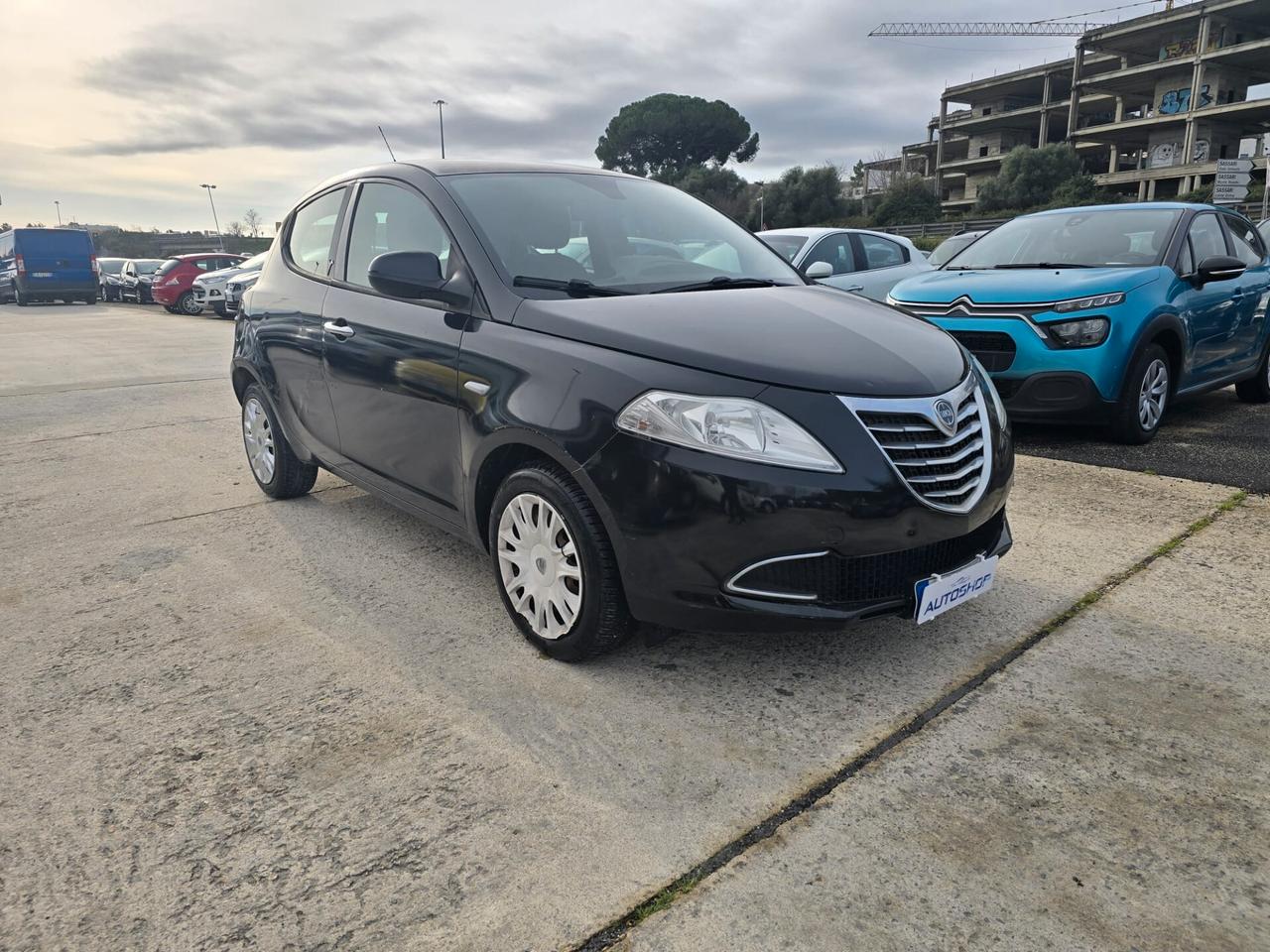 Lancia Ypsilon 1.2 69 CV 5 porte S&S Platinum