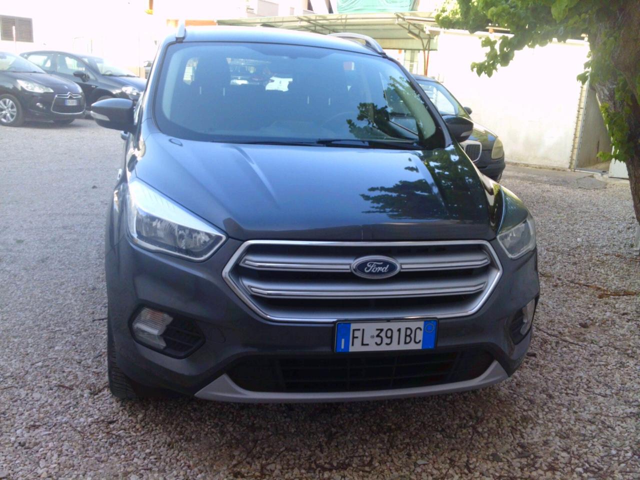 Ford Kuga 1.5 TDCI 120 CV S&S 2WD Titanium
