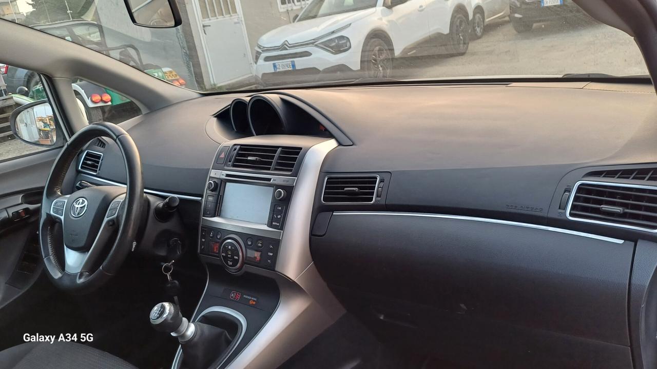 Toyota Verso 1.6 D-4D Style 7 Posti