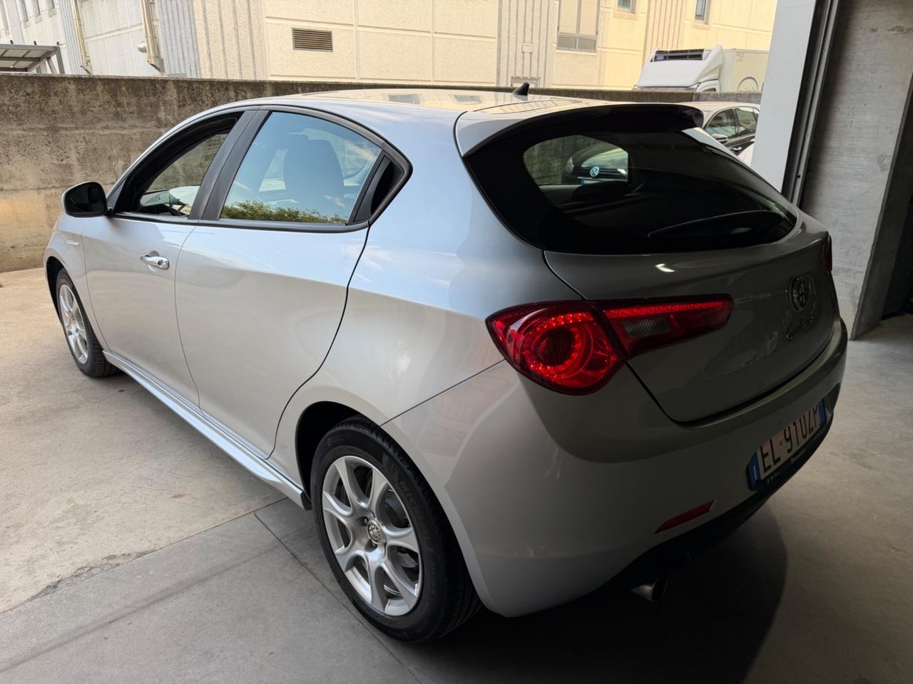 Alfa Romeo Giulietta 1.6 JTDm-2 105 CV Exclusive