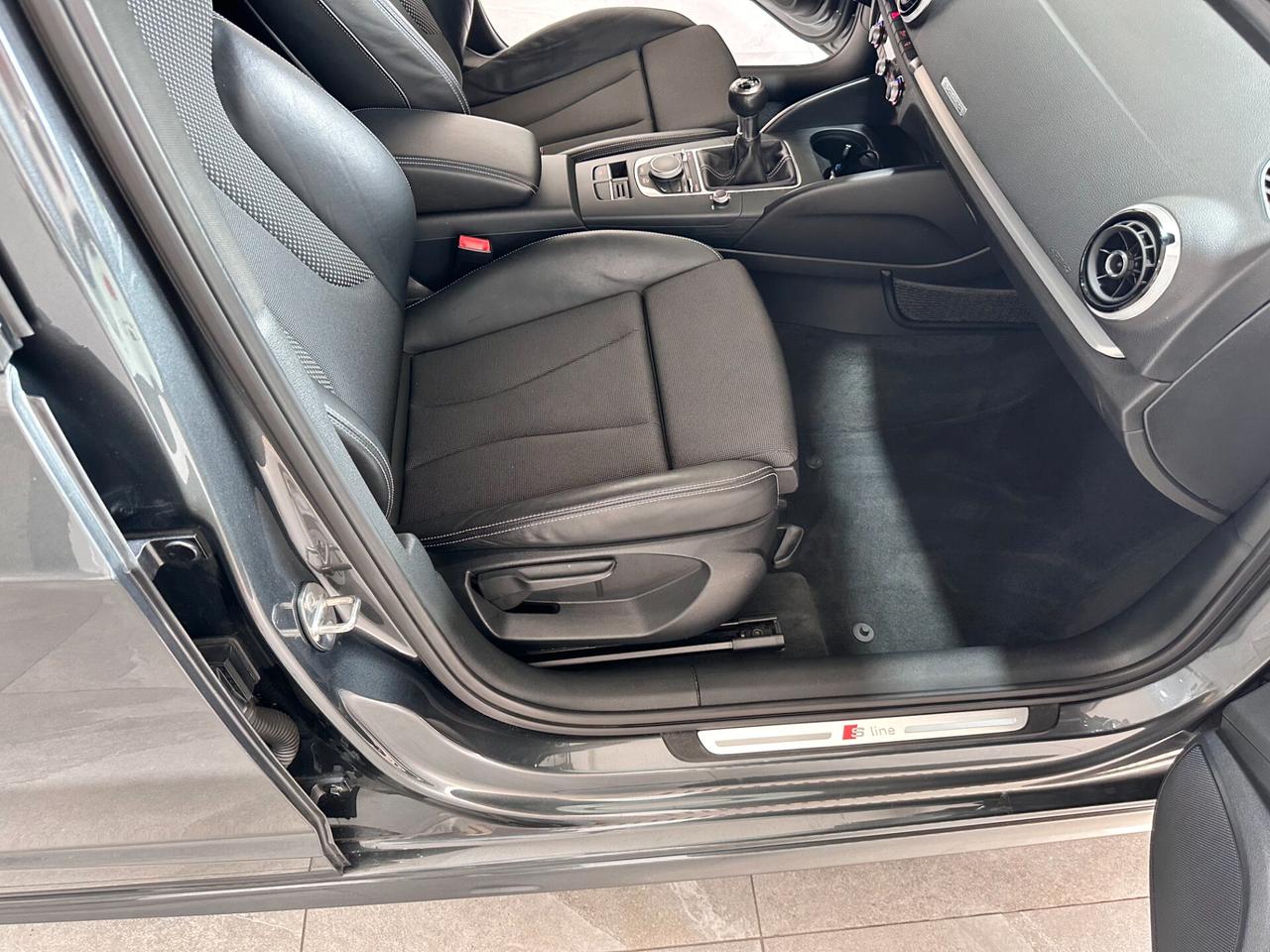 Audi A3 2.0 TDI 150 CV S LINE - FULL - UNICO PROP