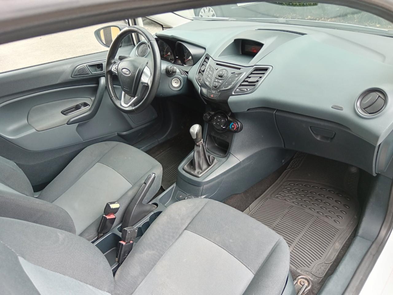 Ford Fiesta 1.4 TDCI 68CV AUTOCARRO 2 POSTI