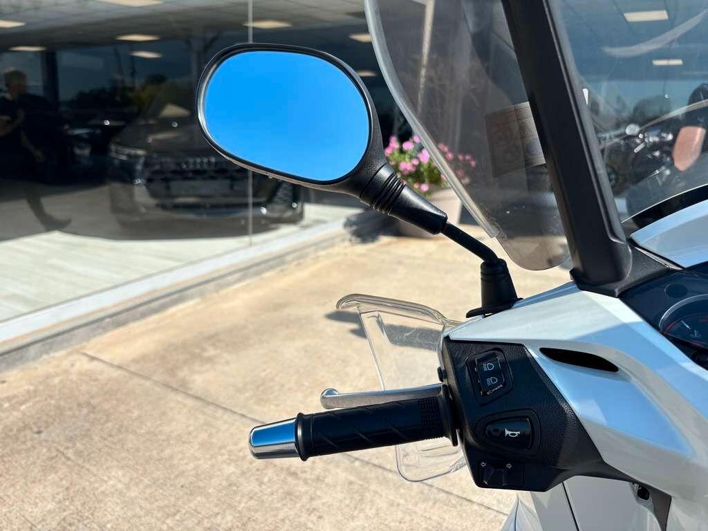 Honda SH 300 i 2017 / KM 23.000 Condizioni pari al nuovo