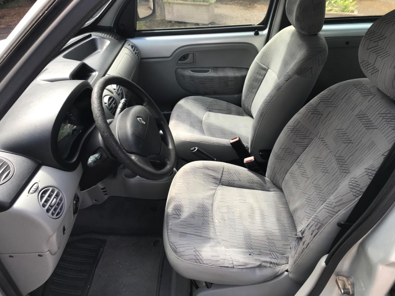 Renault Kangoo 1.6 16V 5p. BenzMet. Confort
