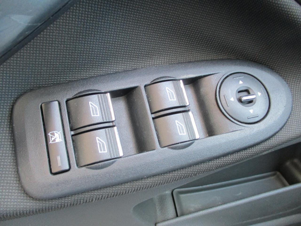 FORD C-Max 1.6 tdci Titanium Pack