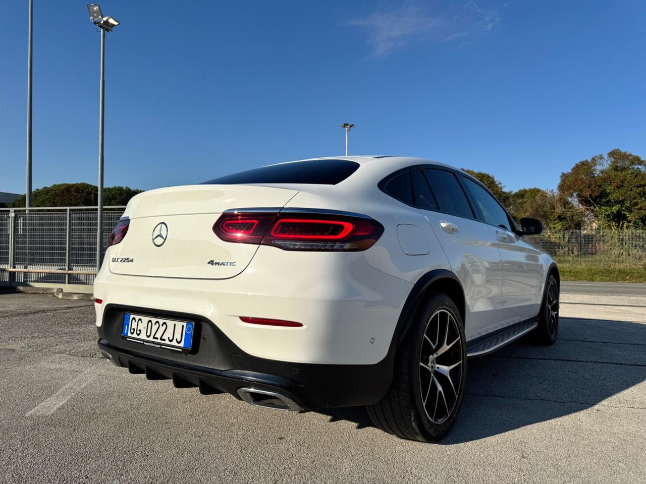 MERCEDES GLC Coupe 220D Premium Amg-Led 20
