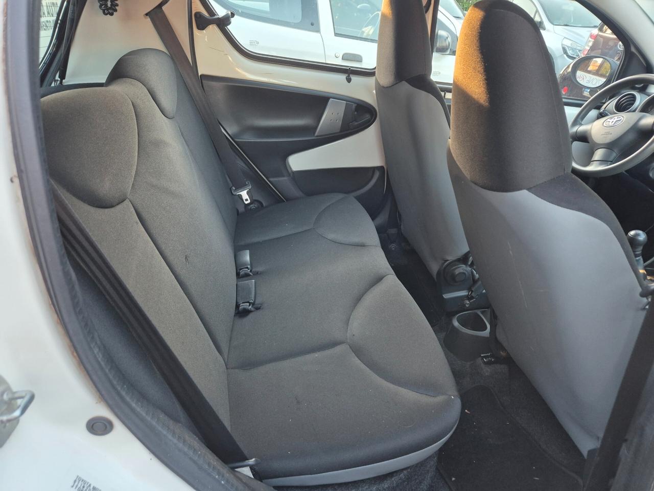 Toyota Aygo 1.0 12V VVT-i 5 porte Orange Connect