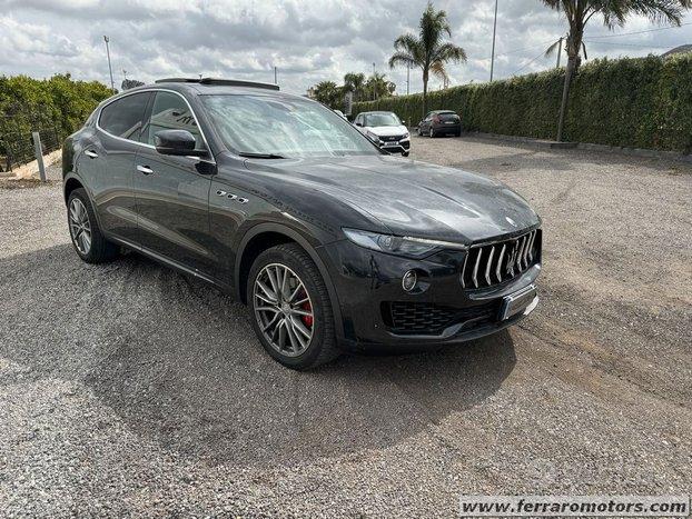 MASERATI Levante Gransport solo 85000km tetto pano iva esposta