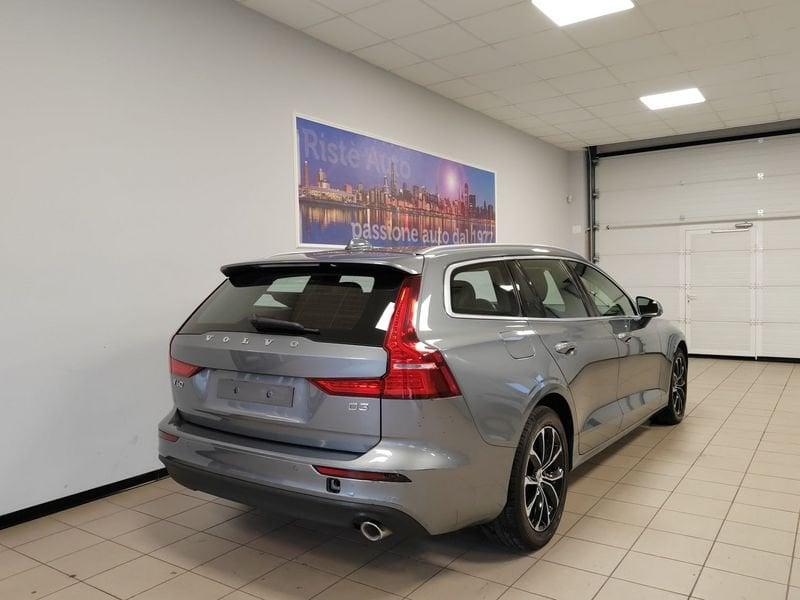 Volvo V60 D3 Momentum IVA ESPOSTA