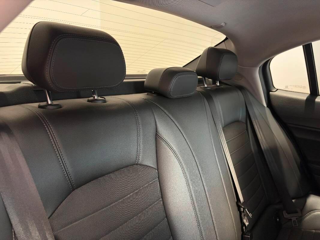 Alfa Romeo Giulia 2.2 t Super 180cv