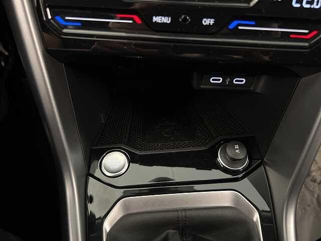Volkswagen T-Roc 1.0 TSI Edition Plus