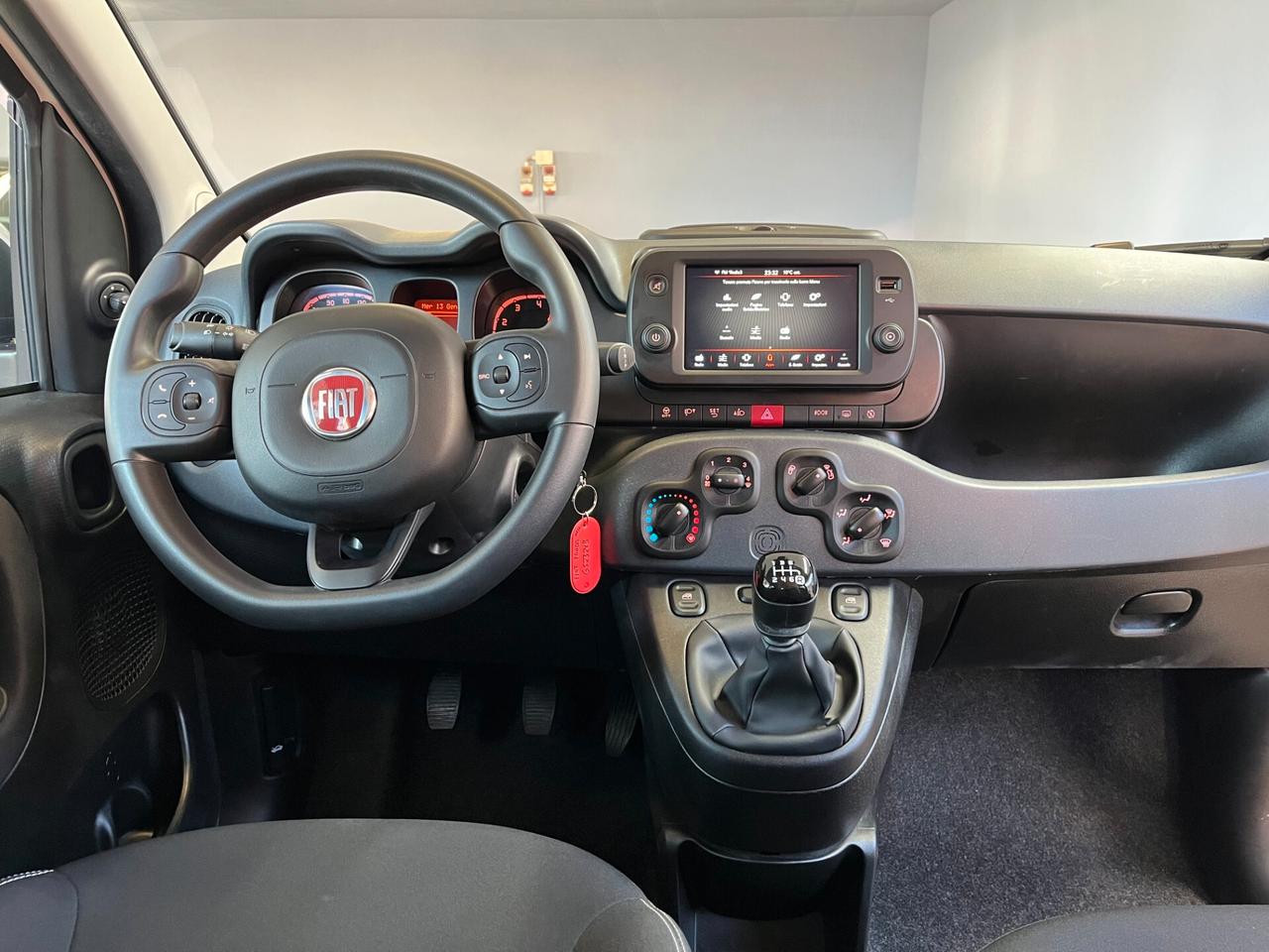 Fiat Panda 1.0 HYBRID 70cv CROSS - PREZZO REALE