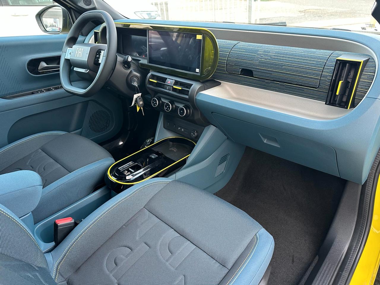 Fiat Grande Panda 1.2 Hybrid 110 CV S&S Icon Pack Style (NUOVA)