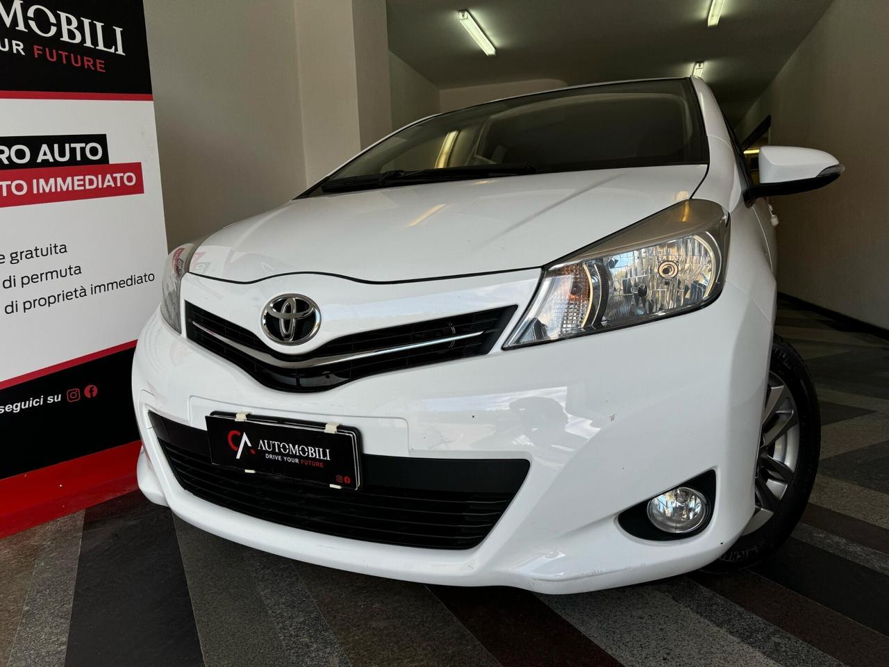 Toyota Yaris 1.0 5 porte Lounge