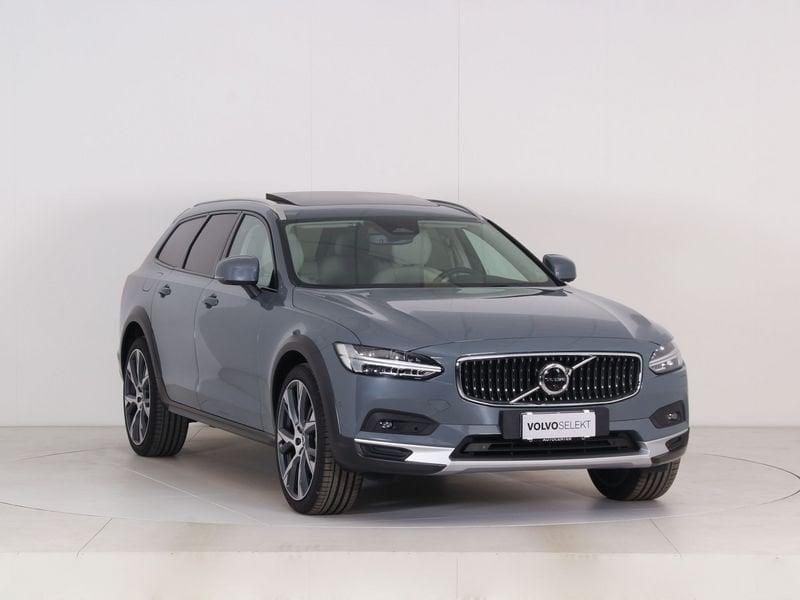 Volvo V90 Cross Country B4 (d) AWD automatico Ultimate