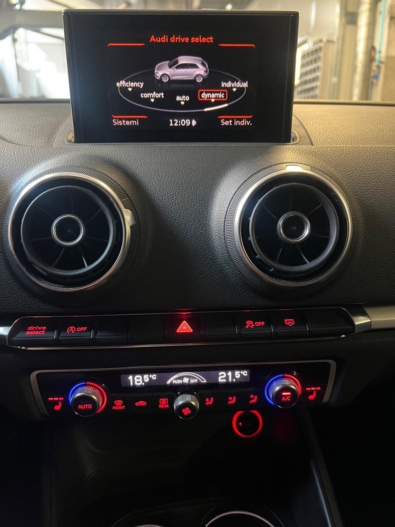 Audi A3 1.8 TFSI - QUATTRO STRONIC (gancio traino)