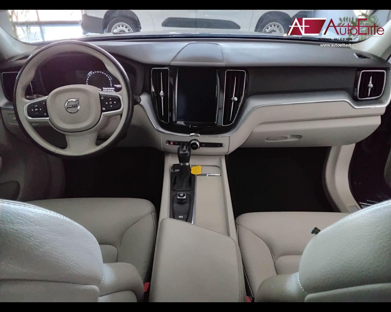 VOLVO XC60 D4 AWD Geartronic Business