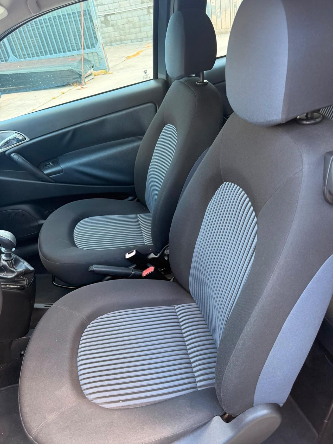 Lancia Ypsilon 1.2 Argento (Su appuntamento)