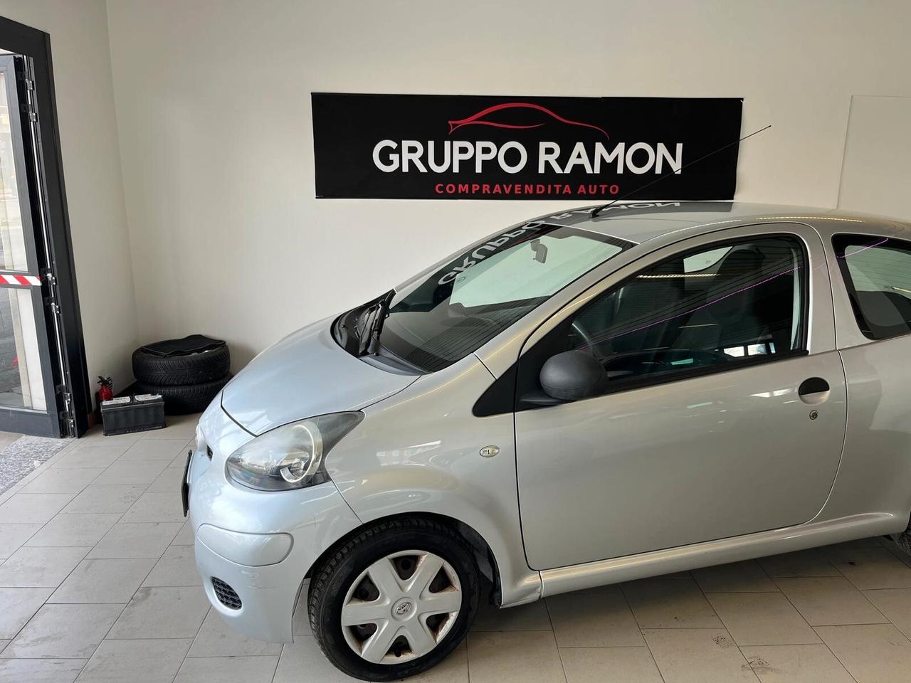 Toyota Aygo 1.0 12V VVT-i 3 porte Sol Connect