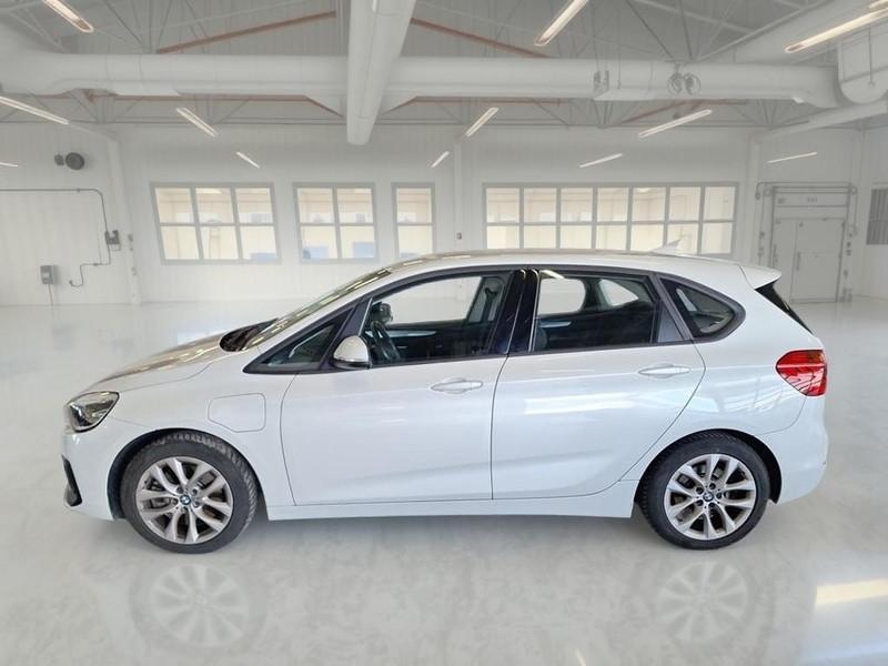 BMW 225 e ACTIVE TOURER iPerformance Business autom.