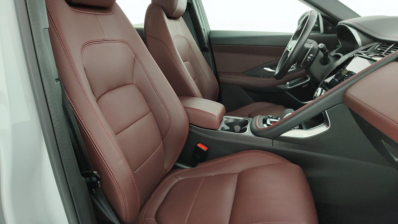 JAGUAR E-Pace 2021 - E-Pace 2.0d i4 mhev R-Dynamic SE awd 204cv auto
