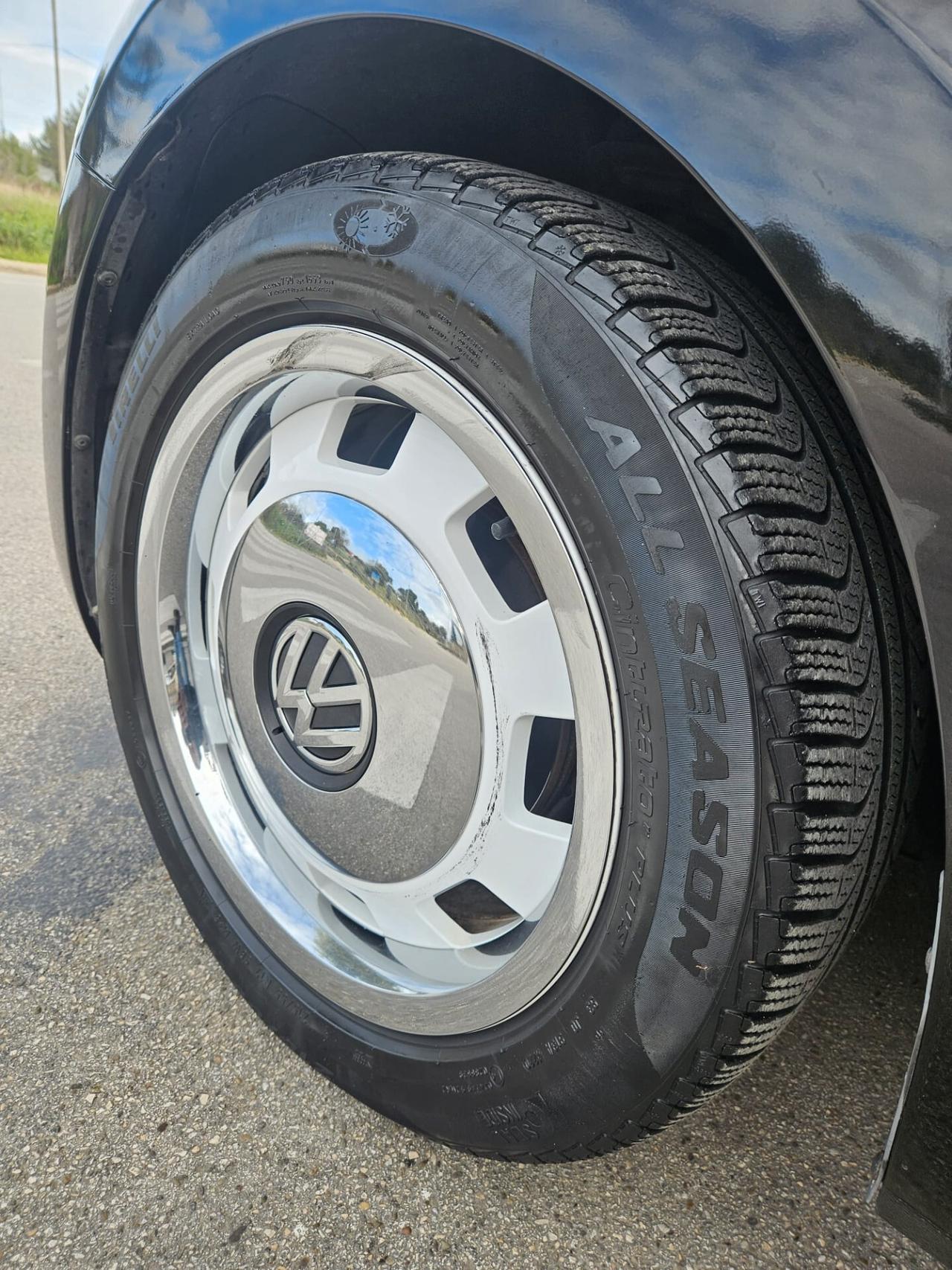 Volkswagen Maggiolino 1.6TDI 105cv 77kw Design