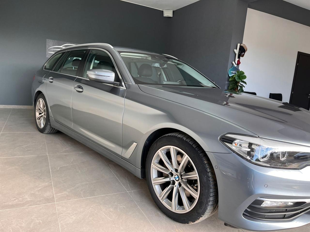 Bmw 520 520d aut. Touring Luxury