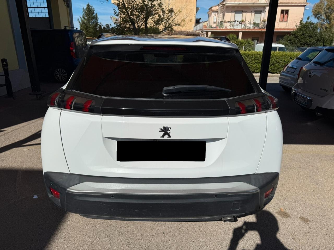 Peugeot 2008 BlueHDi 130 S&S EAT8 Allure