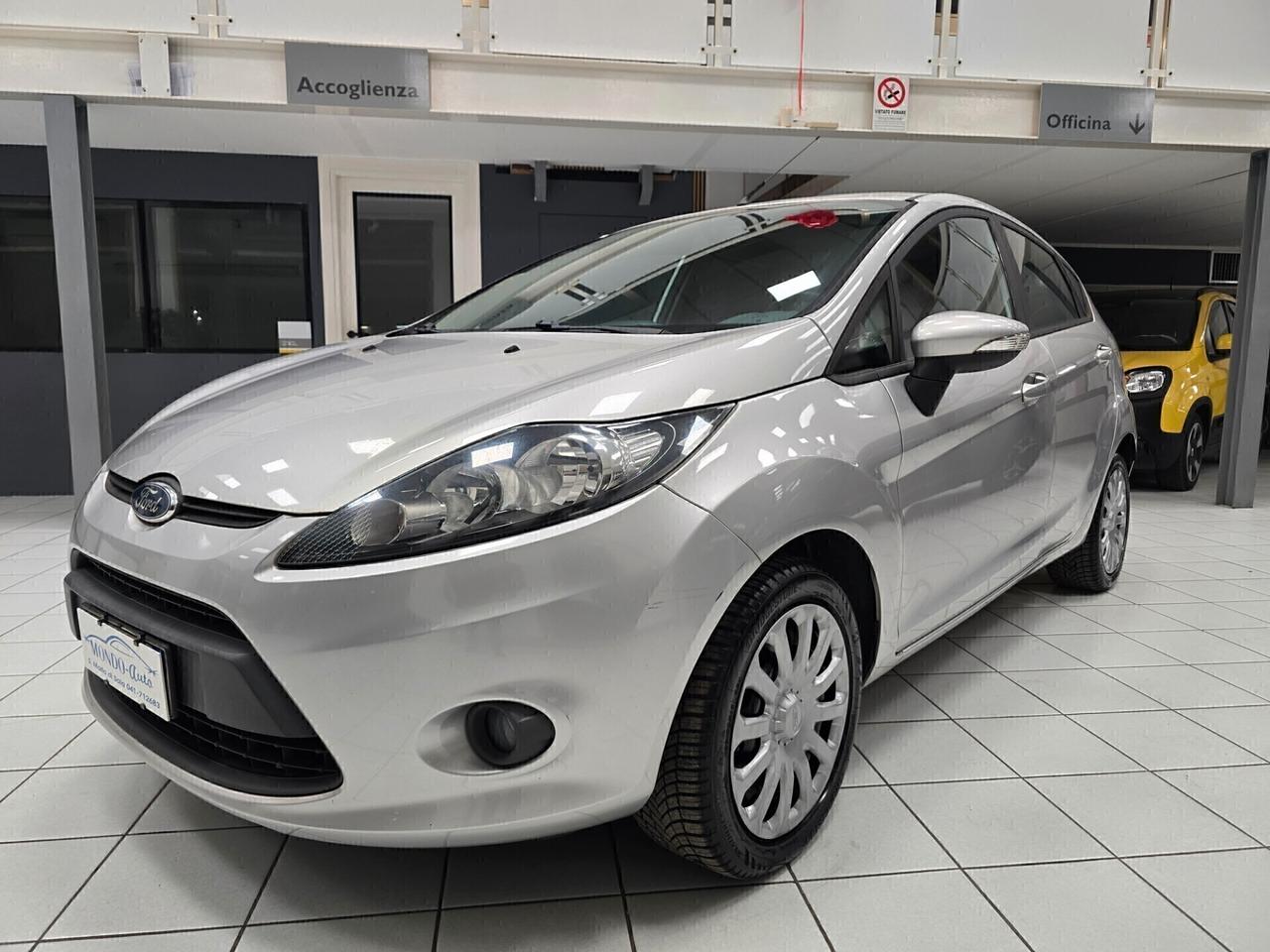 Ford Fiesta 1.2 82CV 5 porte NEOPATENTATI