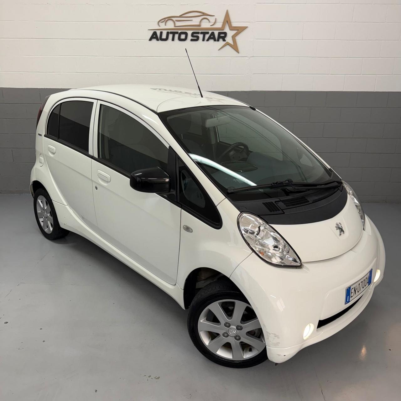 Peugeot iOn Active NEOPATENTATI TOTALMENTE ELETTRICA