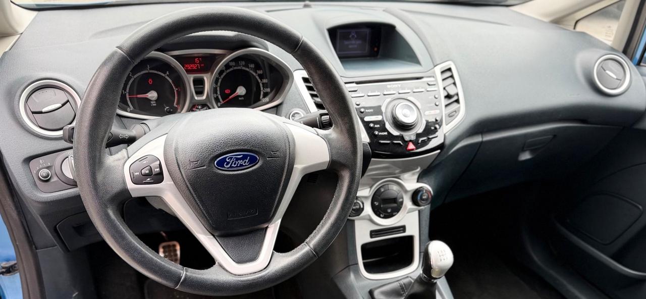 Ford Fiesta 1.4 TDCi 70CV 3 porte Titanium