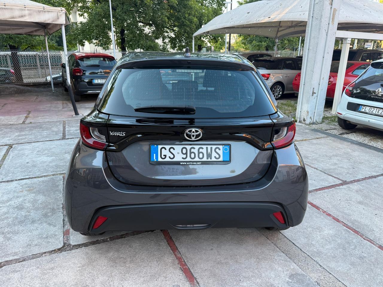 Toyota Yaris 1.0 5 porte Active