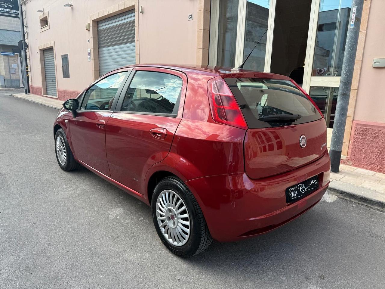 FIAT GRANDE PUNTO 1.2 DYNAMIC 65CV OK NEOPATENTATI ANNO 2008