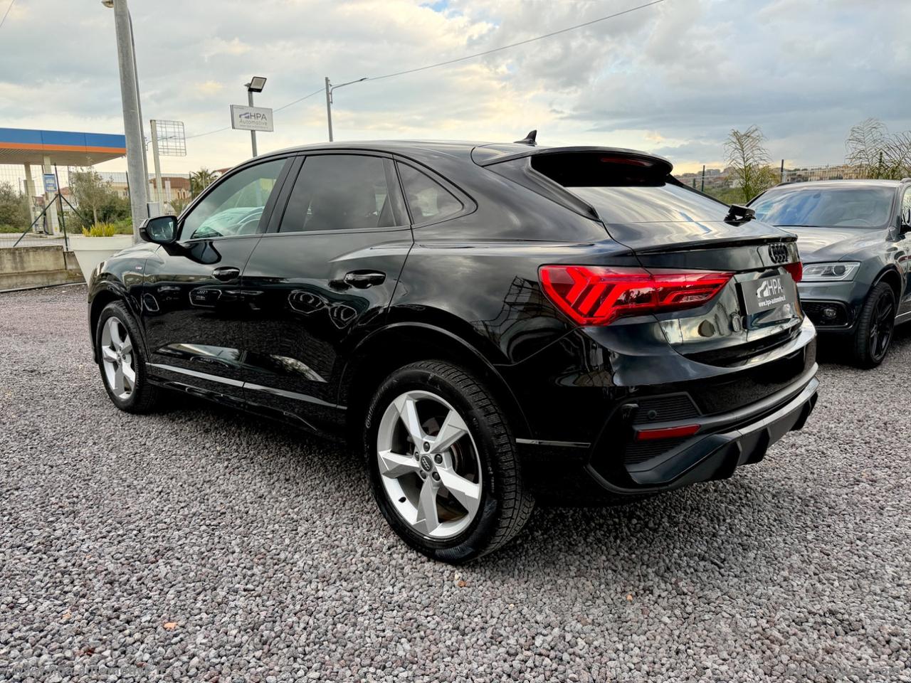 AUDI Q3 SPORTBACK 2.0TDI S-line NAVI FULL LED RETROCAMERA 360