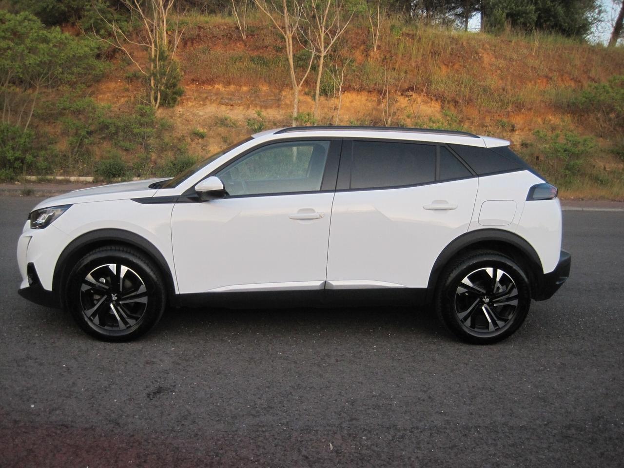 Peugeot 2008 PureTech 130 S&S Allure Pack